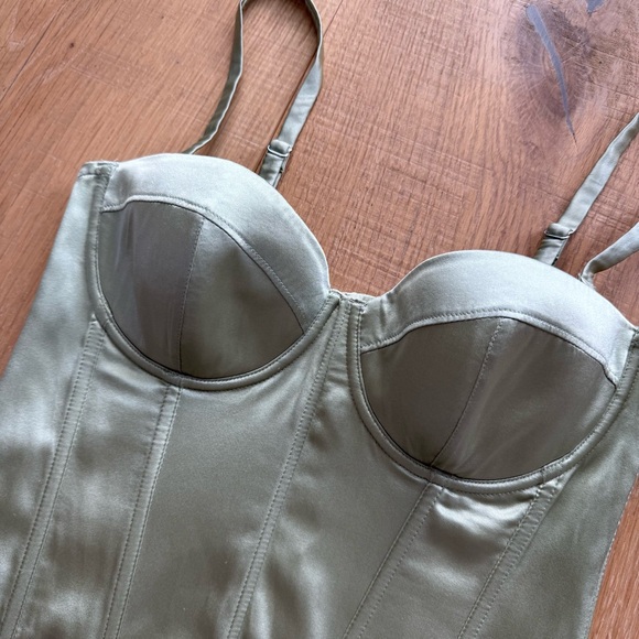 Fleur du Mal NEW NWT Sage Green Silk Hamptons Bustier Top - Picture 11 of 16